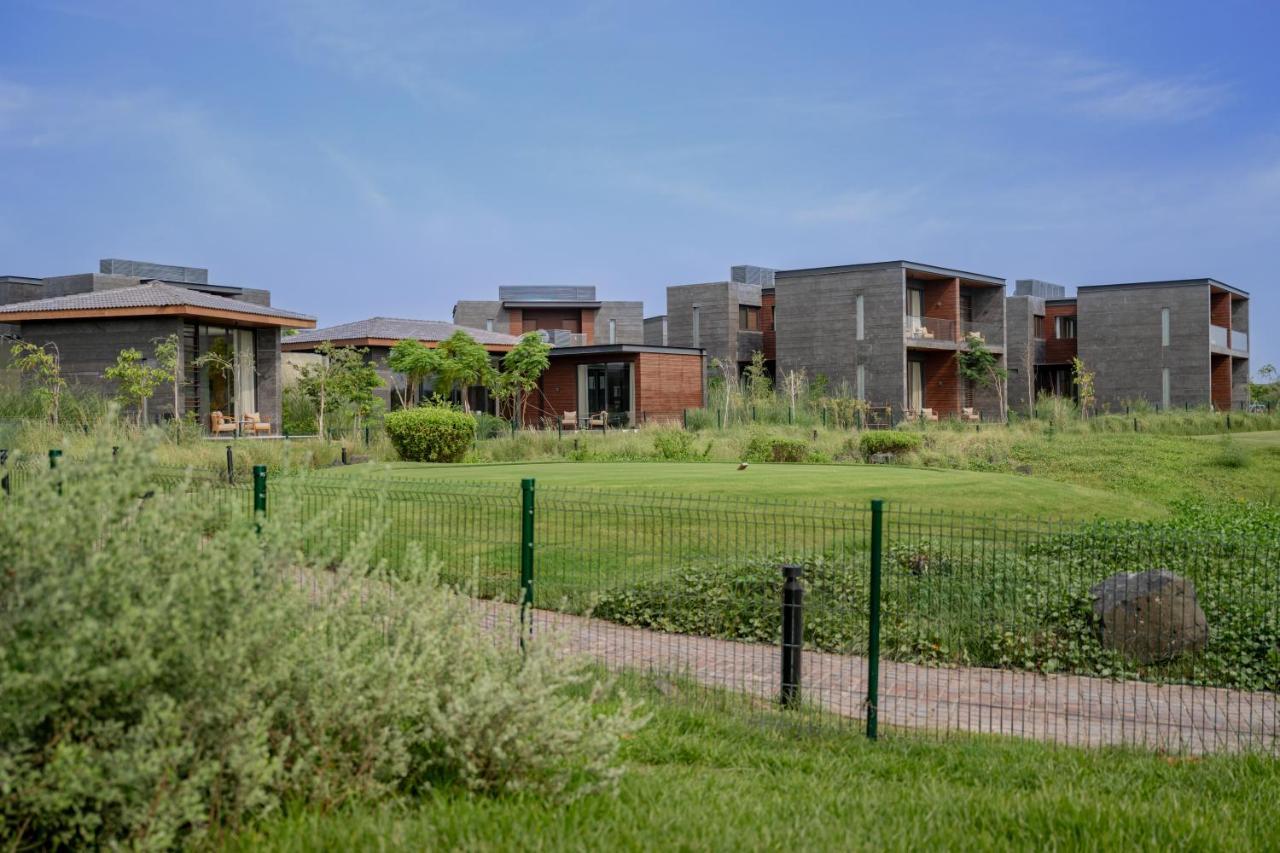 Mysa Zinc Journey By The Fern, Nani Devati Sānand Exterior foto